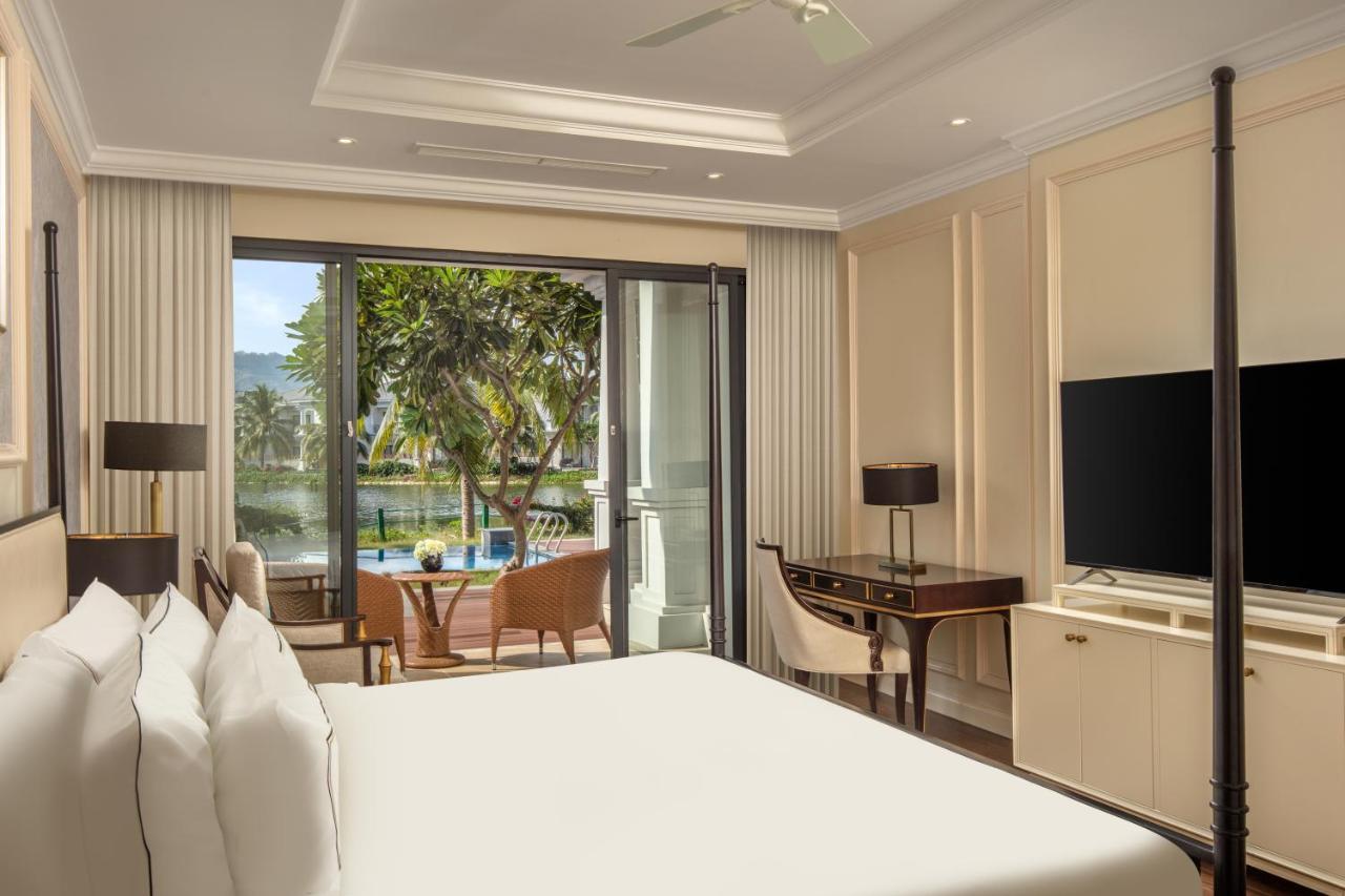 Melia Vinpearl Cam Ranh Beach Resort Exterior photo